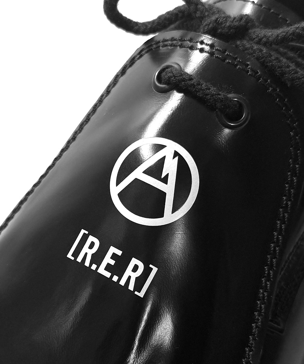 【予約商品：7月中旬以降のお届け予定】PROTECTOR SHOES